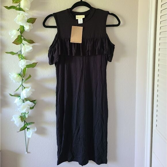 NWT enough about me size small sleeveless ruffled bodice dress - Picture 2 of 9